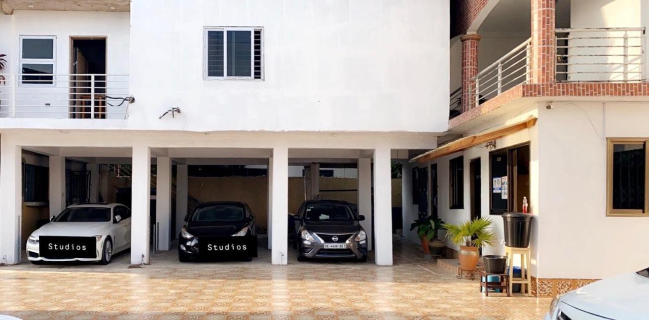 Bonsukoda Lodge Madina Exterior foto